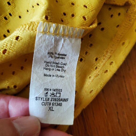 W5 NWT Mustard Yellow Blouse Puff Ruch Sleeve Small Texture Cut Out XL - Picture 7 of 11